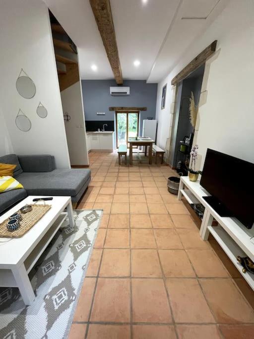 Superbe Appartement Cosy Avec Jardin نيم المظهر الخارجي الصورة