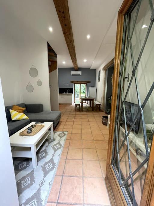 Superbe Appartement Cosy Avec Jardin نيم المظهر الخارجي الصورة
